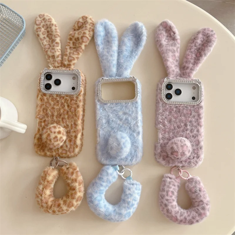 Apple Iphone 16 - かわいい漫画風のヒョウ柄うさぎ耳付きふわふわぬいぐるみケース iPhone 18 17 Air 16