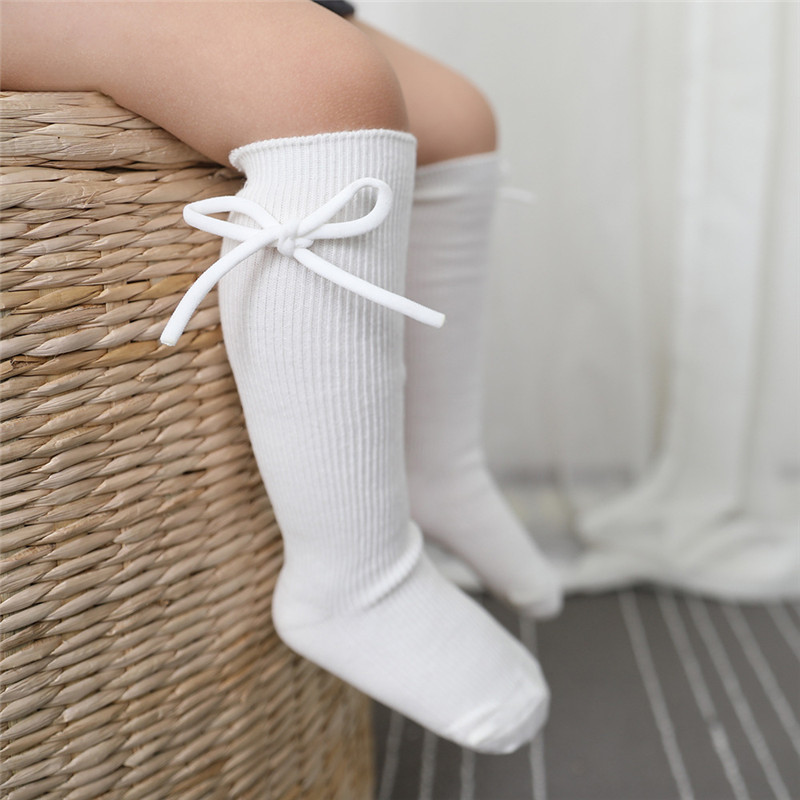Baby Sock Oximeter - 秋の子供ニーハイソックスベビーガールズボーイズちょう結びフラットロング靴下ソフトコットン固体子供プリンセス Socken のための 0-7 年